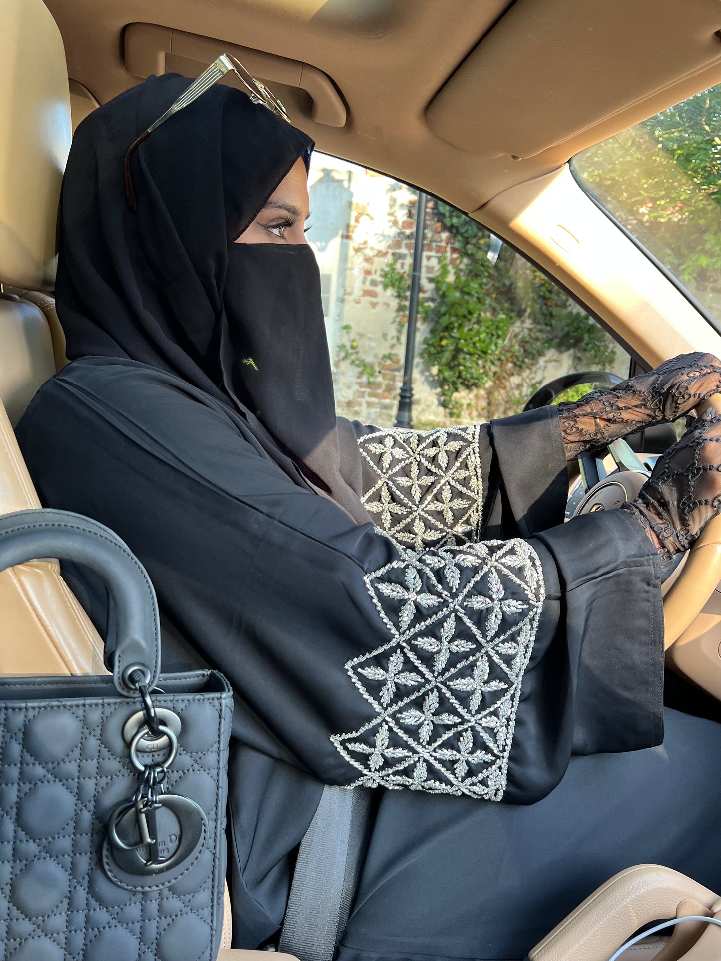 Abaya Bella