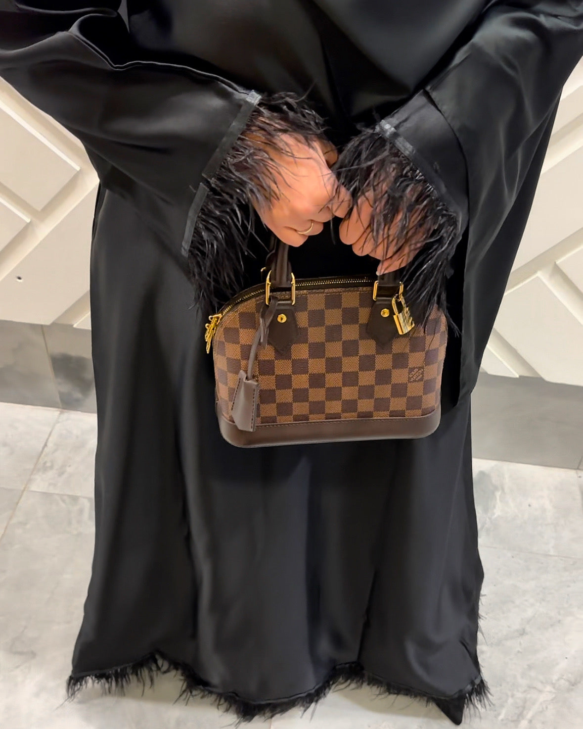 Abaya Feather